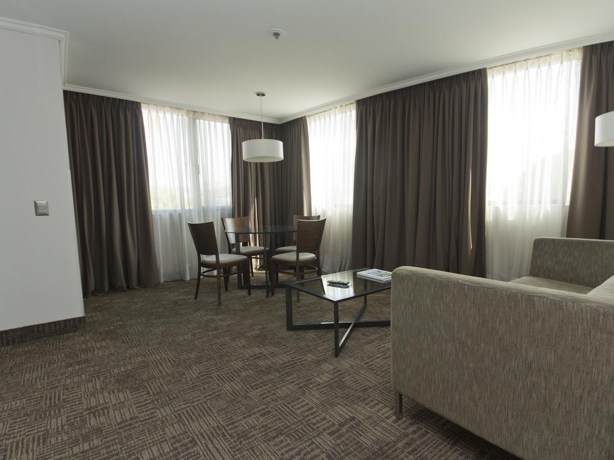 Hotel Director Vitacura Сантьяго Экстерьер фото